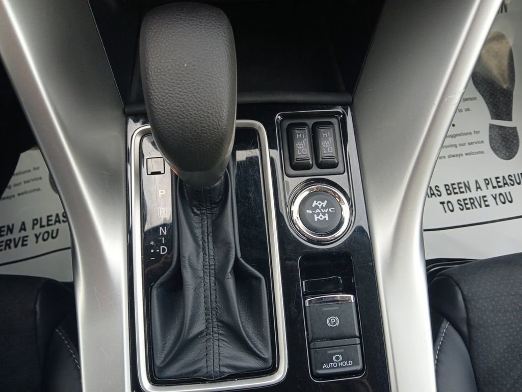 Used 2025 Mitsubishi Eclipse Cross SE AWD/4WD image 16