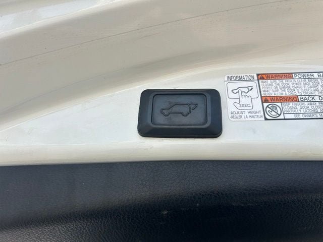 Used 2016 Toyota RAV4 Limited AWD/4WD image 12