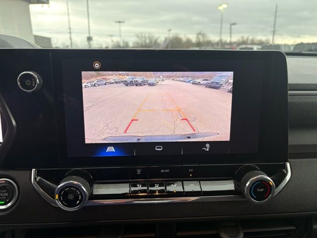 Used 2024 Chevrolet Colorado W/T image 5