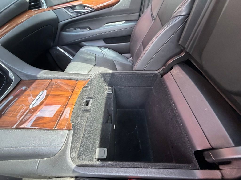 Used 2020 Cadillac Escalade ESV Premium Luxury AWD/4WD image 30