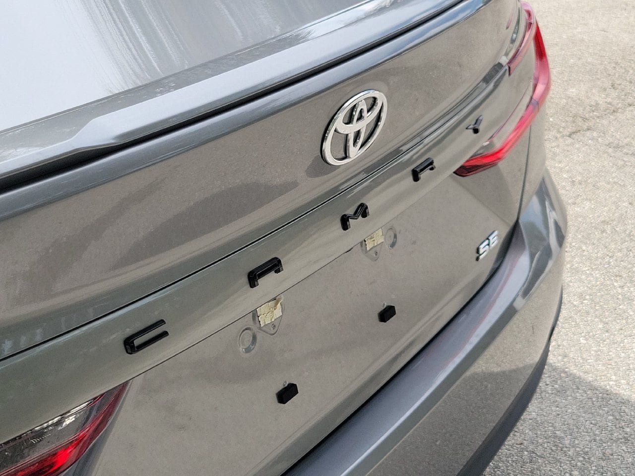 Used 2026 Toyota Camry SE w/ Convenience Package FWD image 6
