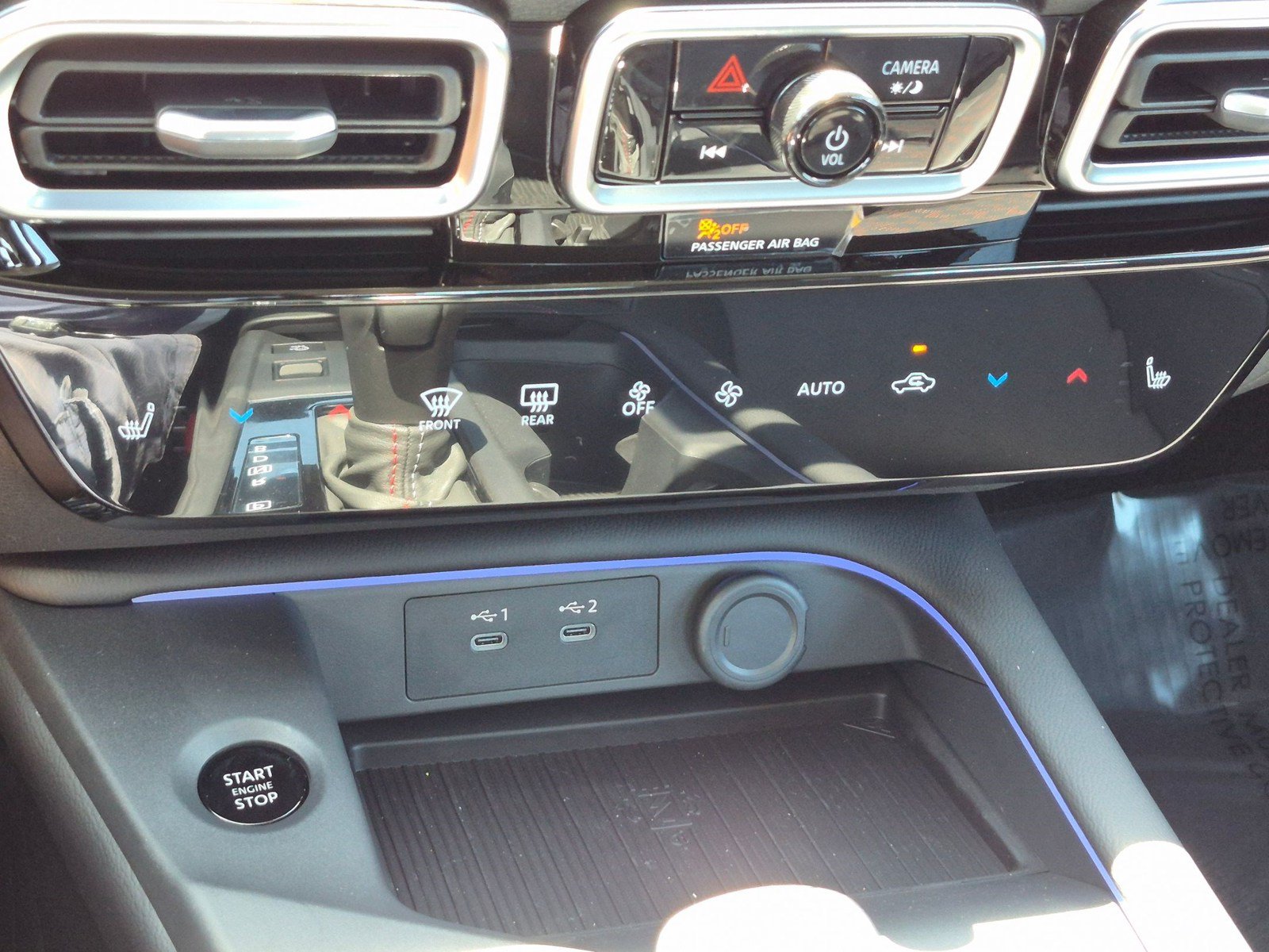 New 2026 Nissan Sentra SR w/ SR Premium Package FWD image 15