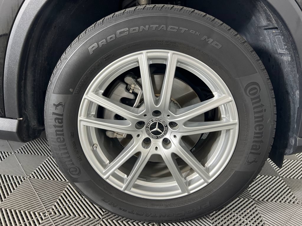 Certified 2023 Mercedes-Benz GLC 300 image 12