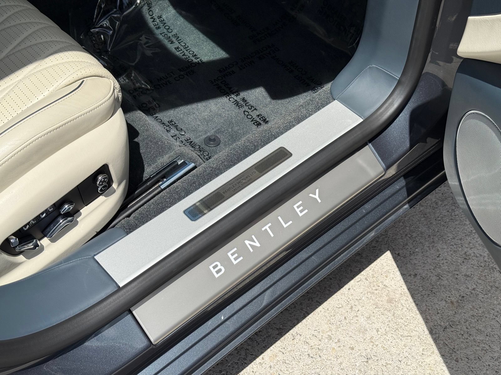 Used 2020 Bentley Flying Spur W12 AWD/4WD image 29