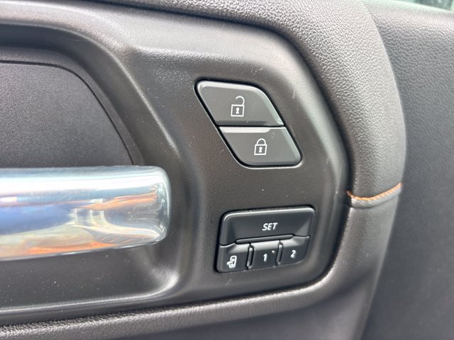Used 2023 GMC Sierra 2500 AT4 w/ AT4 Premium Plus Package AWD/4WD image 24