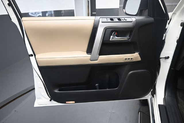Used 2014 Toyota 4Runner Limited RWD image 20