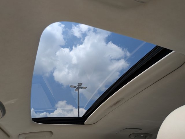 Used 2019 Genesis G90 5.0 Ultimate RWD image 16