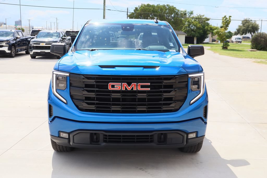 Used 2023 GMC Sierra 1500 Elevation AWD/4WD image 4