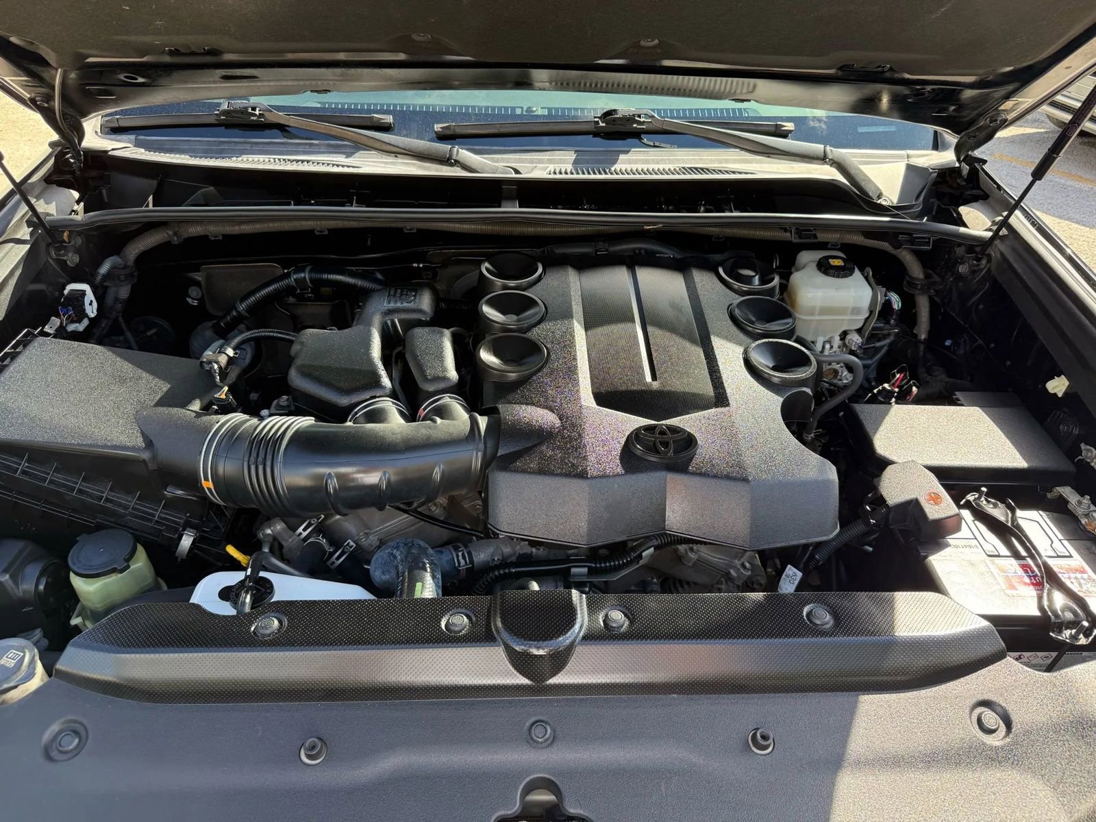 Used 2018 Toyota 4Runner Limited AWD/4WD image 18