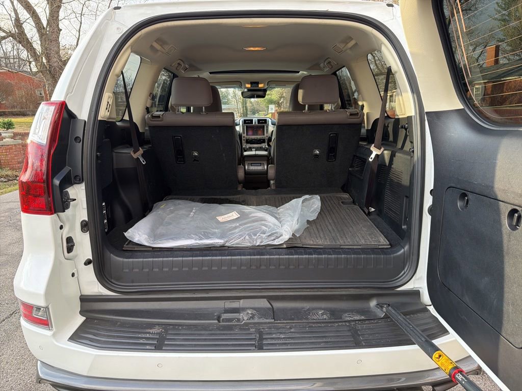 Used 2021 Lexus GX 460 Premium image 31