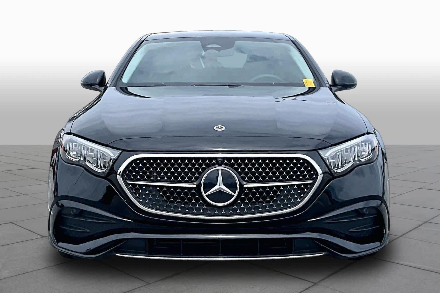Used 2026 Mercedes-Benz E 450 4MATIC Sedan image 4