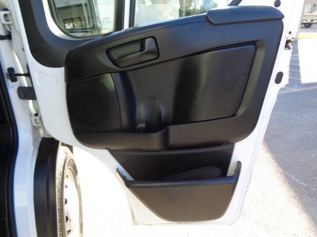 Used 2023 RAM ProMaster 2500 w/ Driver Convenience Group image 23