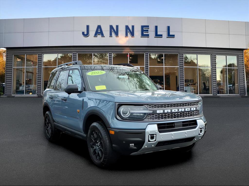 Used 2025 Ford Bronco Sport Badlands w/ Badlands Tech Package image 3