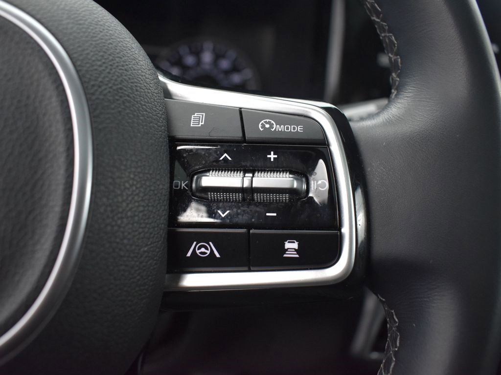Used 2022 Kia Sorento SX w/ Panoramic Sunroof Package image 17