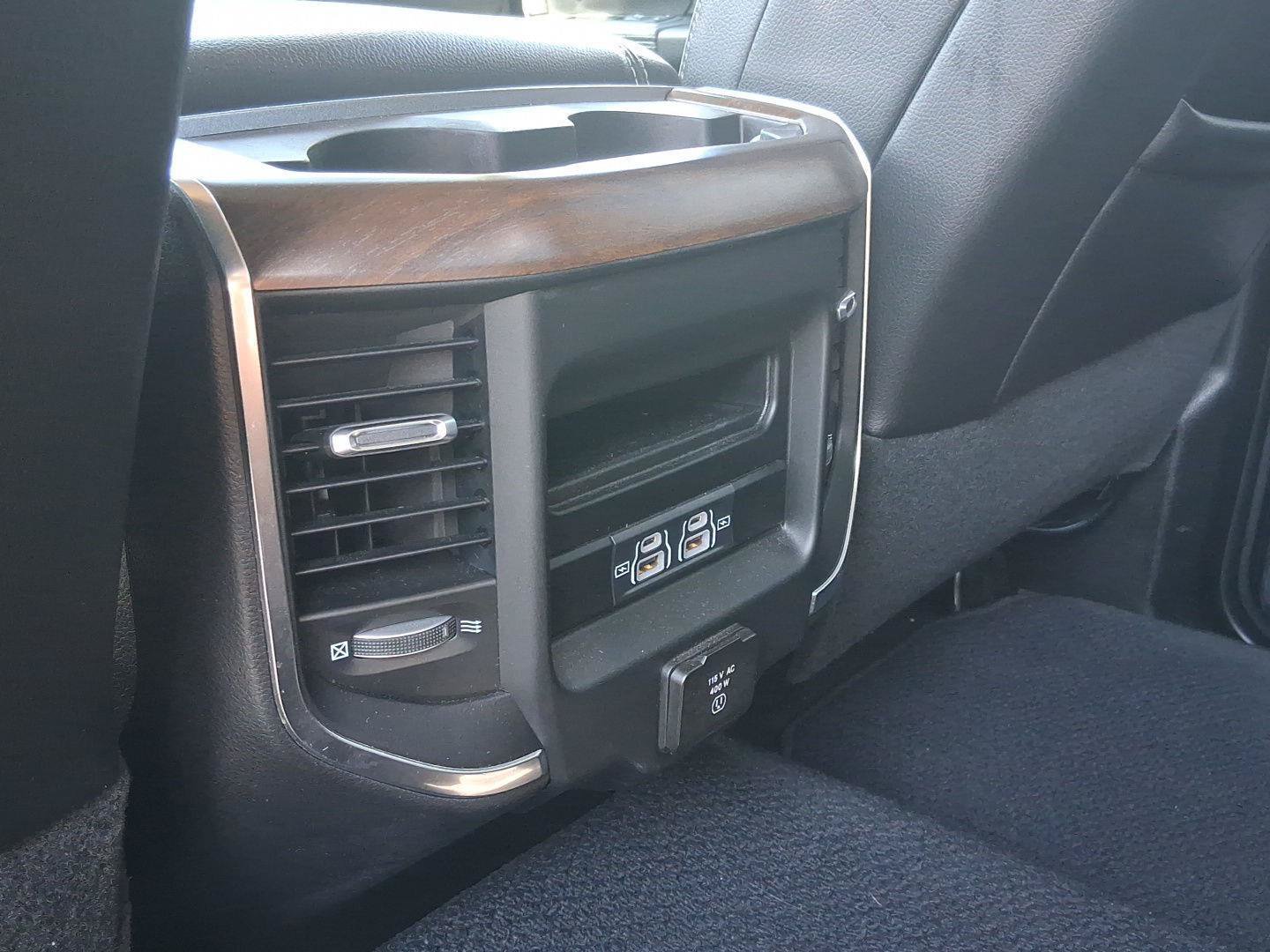 Used 2022 RAM 3500 Laramie AWD/4WD image 26
