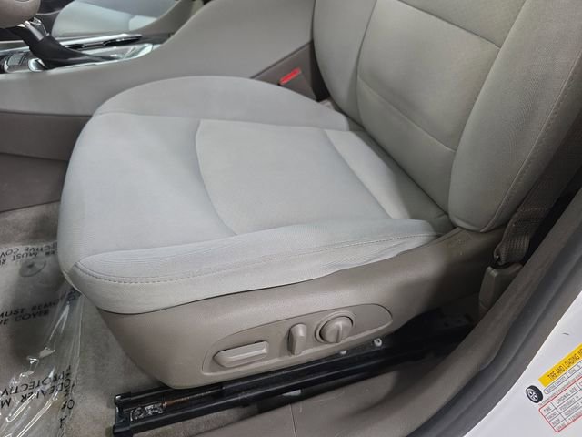 Used 2021 Chevrolet Malibu LT image 29