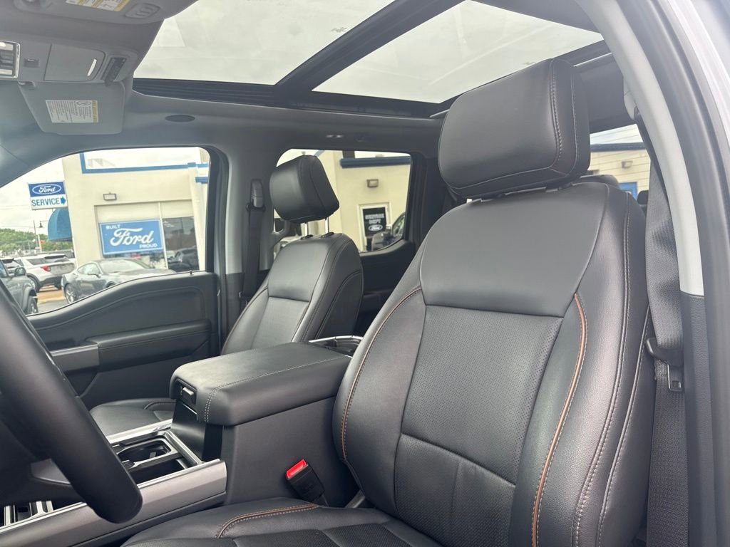 Used 2025 Ford F350 Lariat w/ Lariat Ultimate Package AWD/4WD image 12