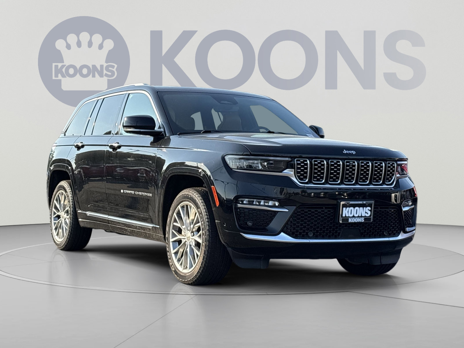 Used 2022 Jeep Grand Cherokee Summit AWD/4WD image 10