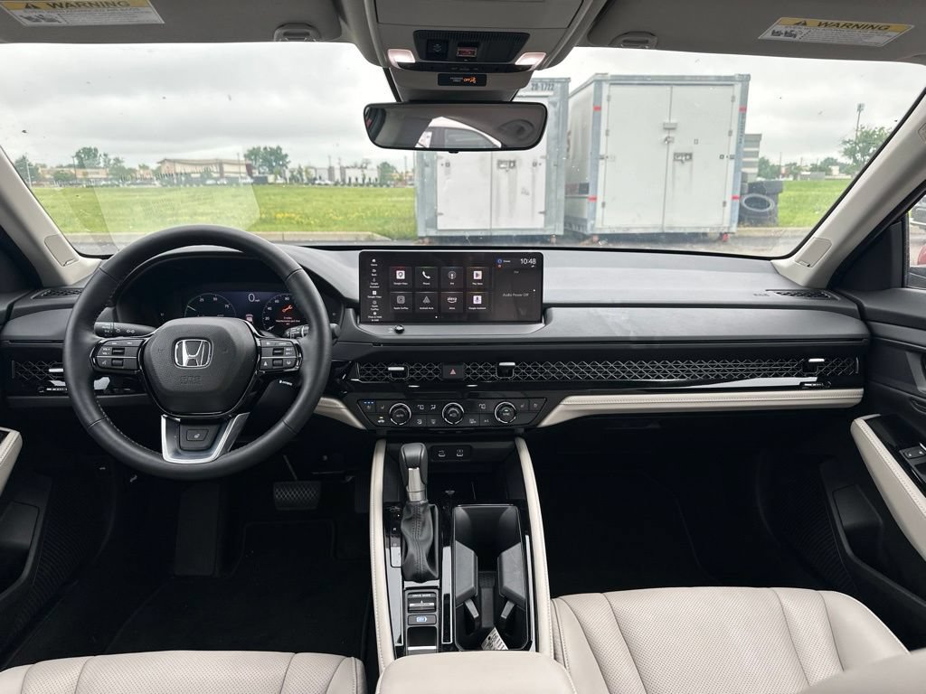 Used 2025 Honda Accord Touring image 18
