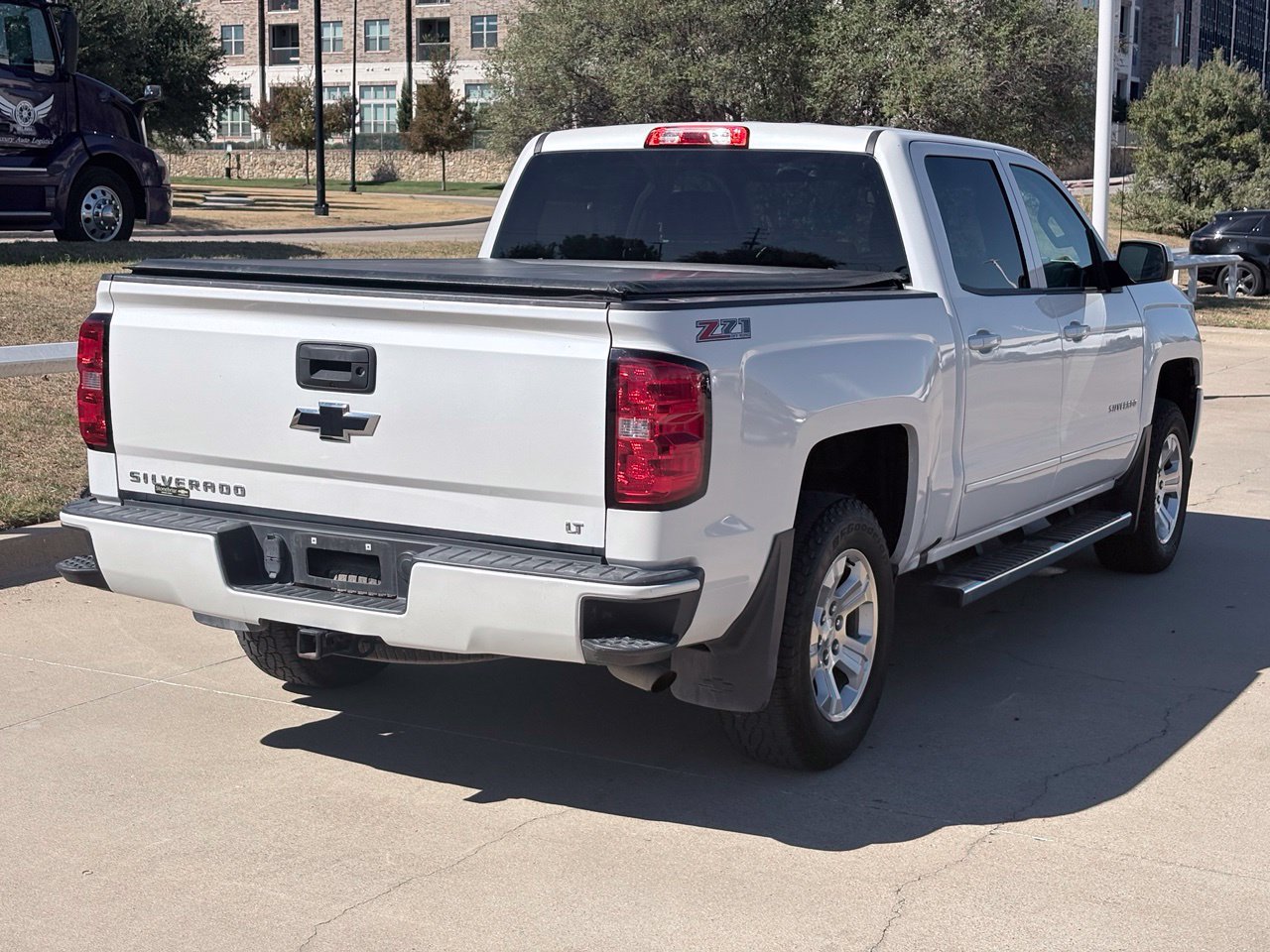 Used 2017 Chevrolet Silverado 1500 LT w/ All Star Edition AWD/4WD image 4