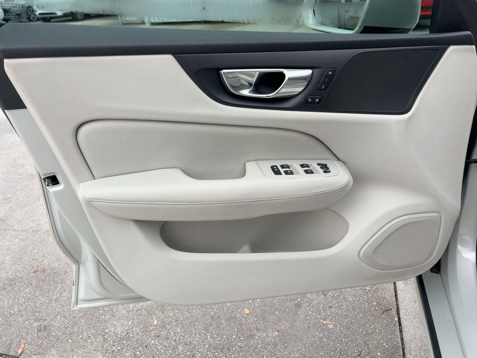 Used 2019 Volvo S60 T5 Momentum image 19