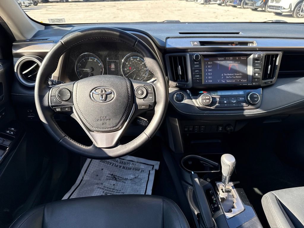 Used 2016 Toyota RAV4 Limited image 18