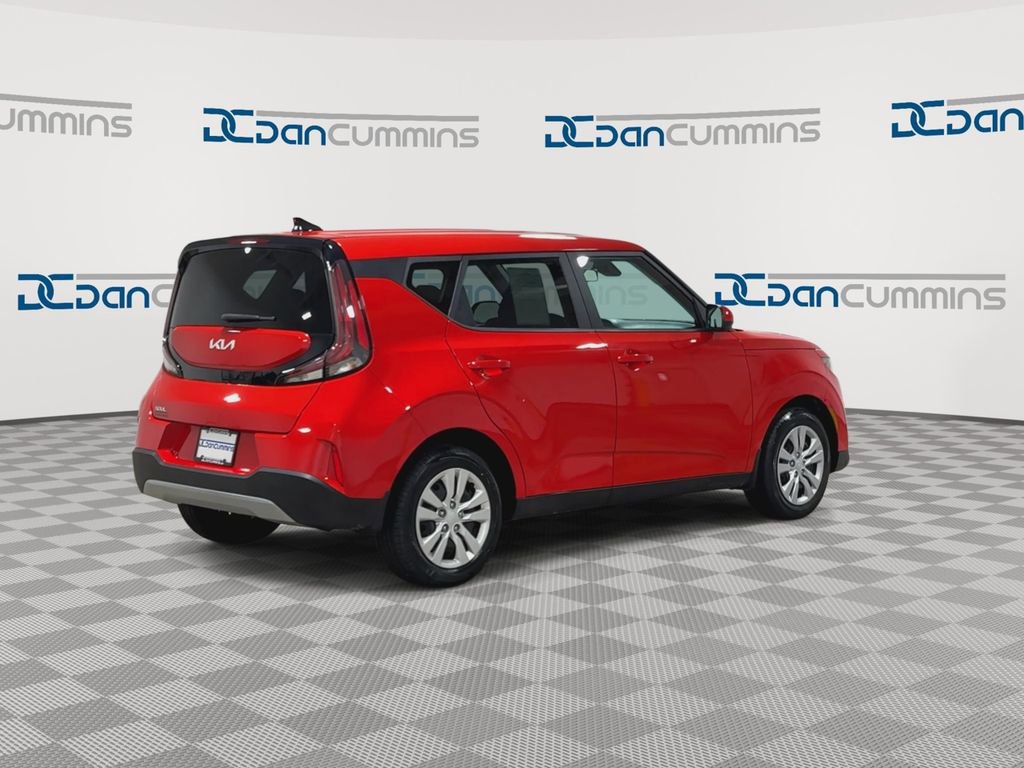 Used 2023 Kia Soul LX FWD image 8