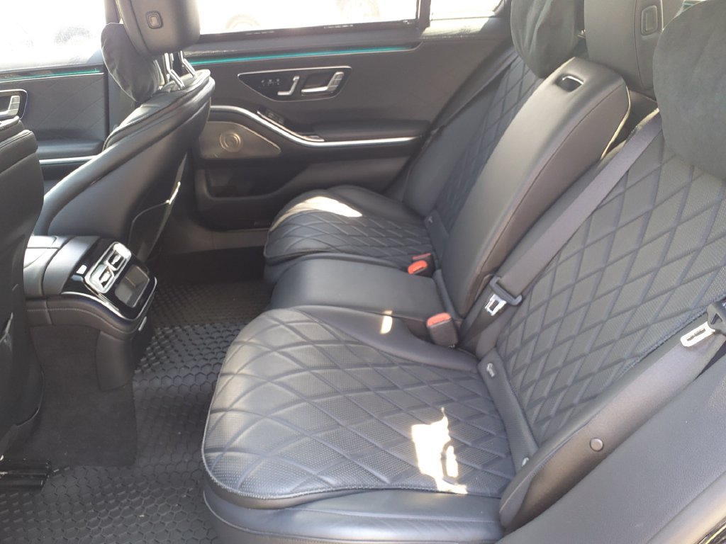 Used 2021 Mercedes-Benz S 580 4MATIC Sedan w/ Warmth & Comfort Package image 20