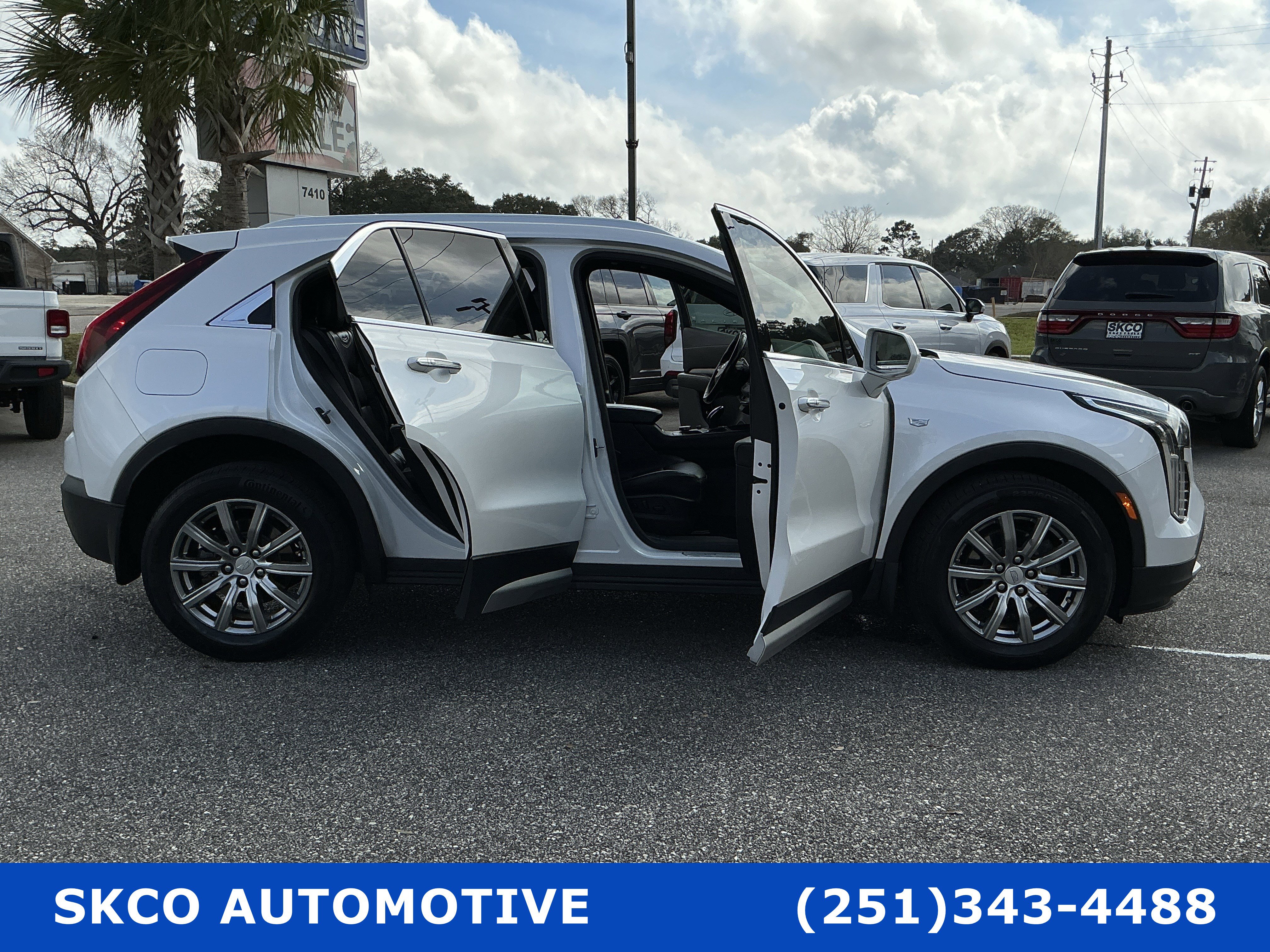 Used 2020 Cadillac XT4 Premium Luxury w/ Driver Awareness Package image 33