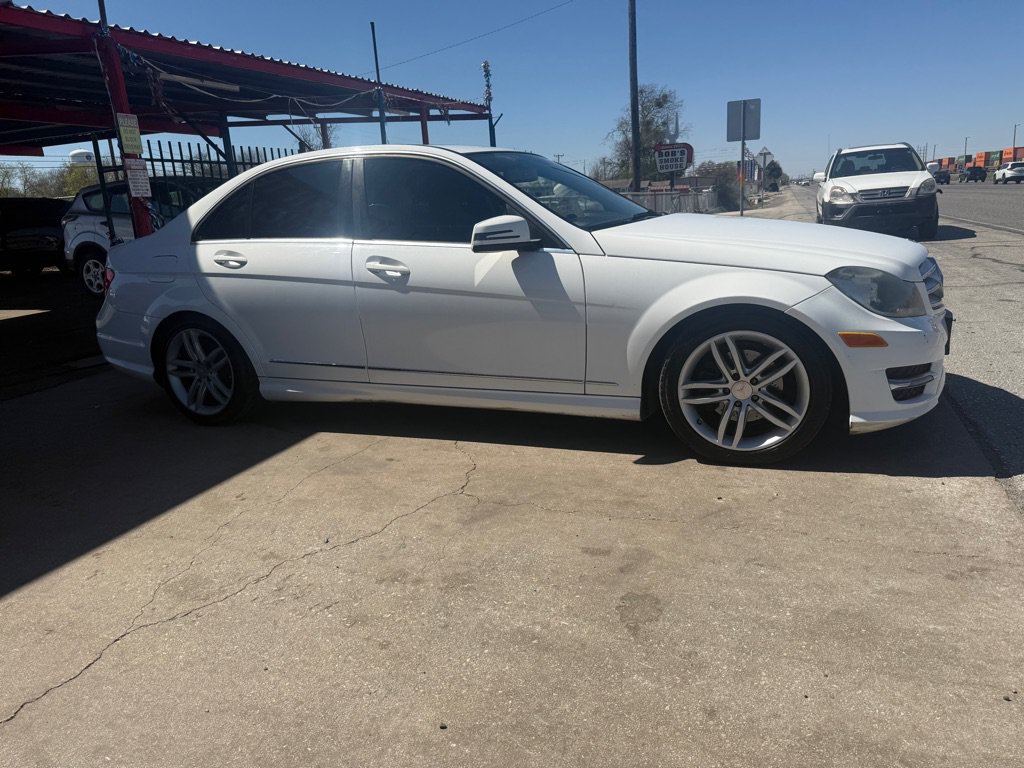 Used 2013 Mercedes-Benz C 250 C250 w/ Multimedia Pkg image 11