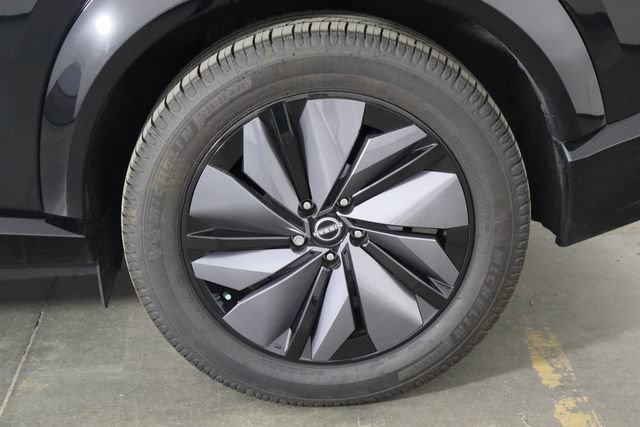 Used 2023 Nissan Ariya FWD image 36