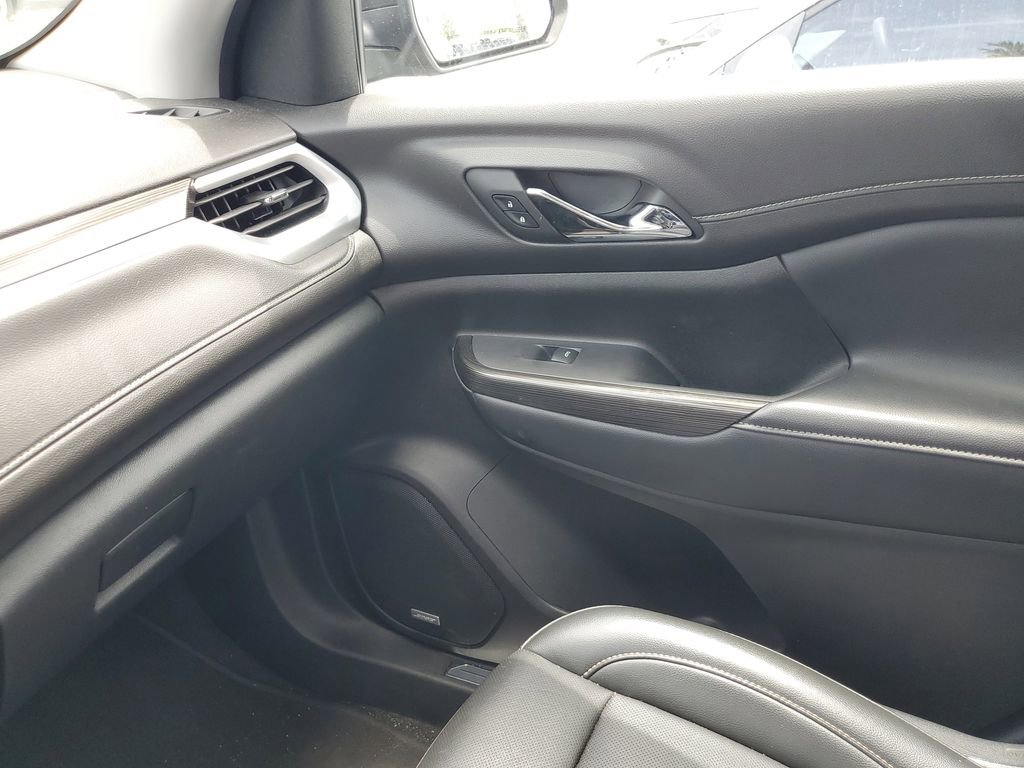 Used 2022 GMC Acadia SLT w/ Preferred Package FWD image 23