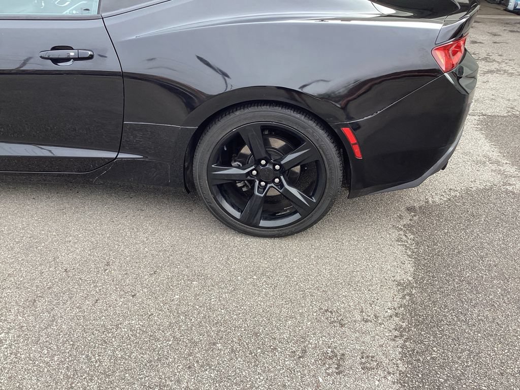 Used 2018 Chevrolet Camaro LT w/ RS Package RWD image 22