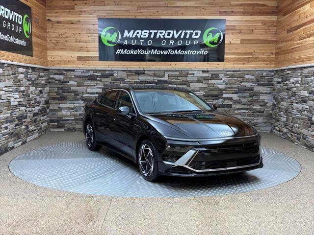 New 2026 Hyundai Sonata SEL FWD image 2