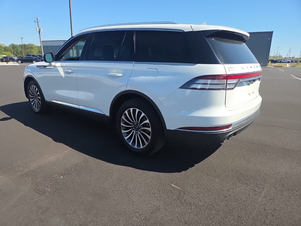 Used 2024 Lincoln Aviator 2WD w/ Premium Package image 13