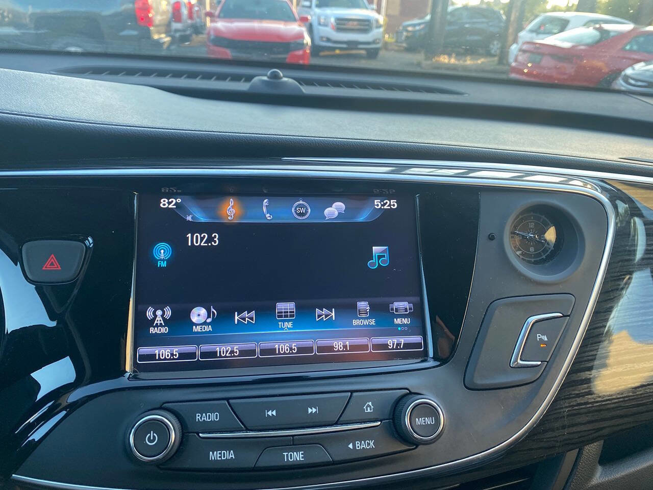 Used 2017 Buick Envision Essence image 19