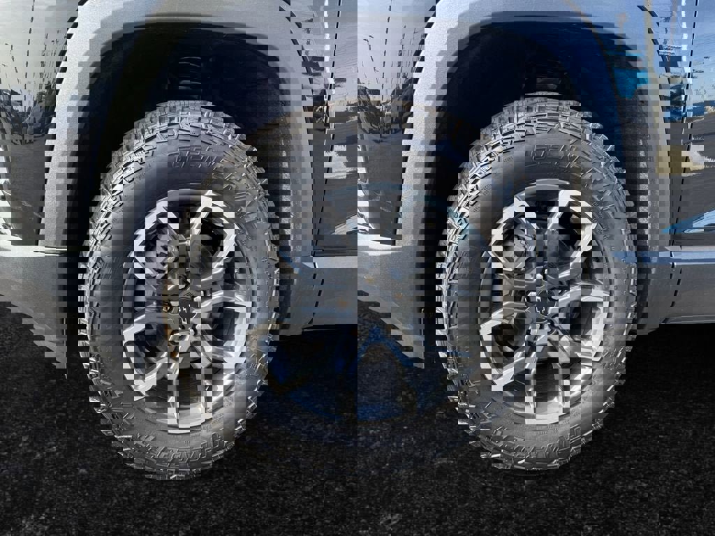 New 2026 Chevrolet Equinox ACTIV w/ Convenience Package III image 9