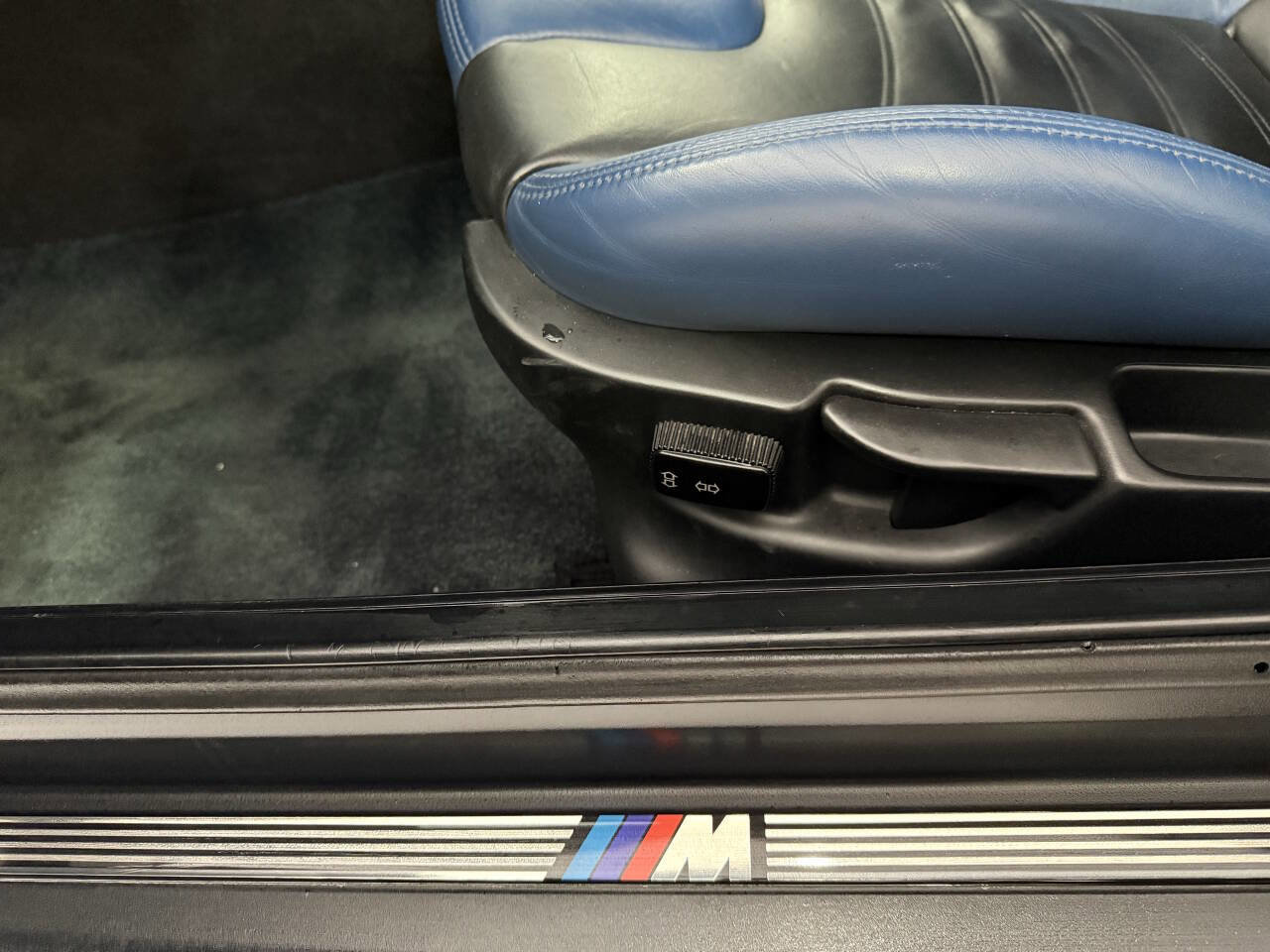 Used 2000 BMW M Roadster RWD image 17