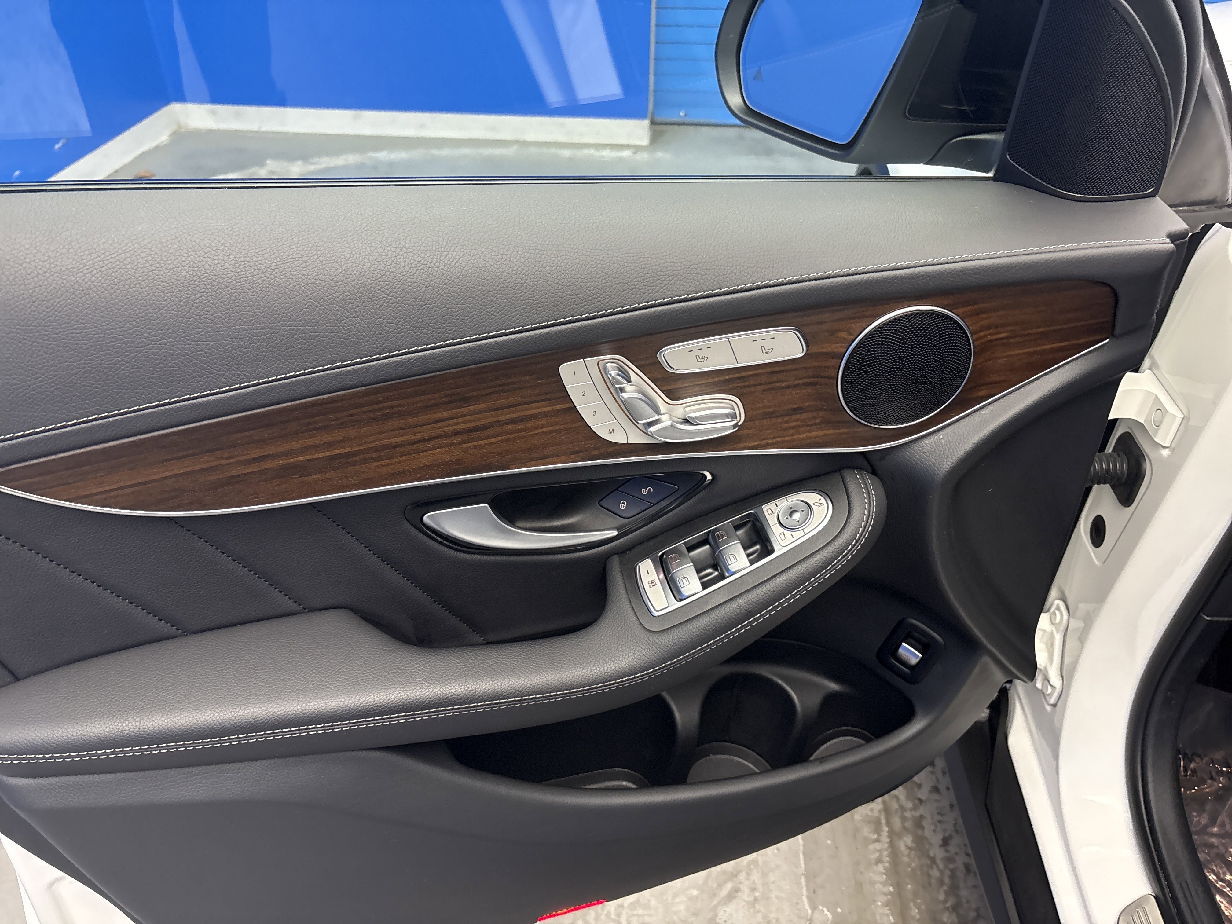 Used 2022 Mercedes-Benz GLC 43 AMG 4MATIC image 10