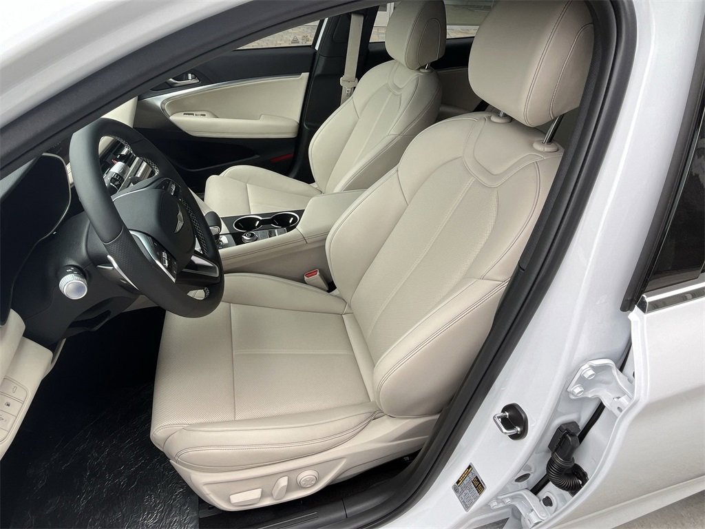 New 2026 Genesis G70 2.5T image 13