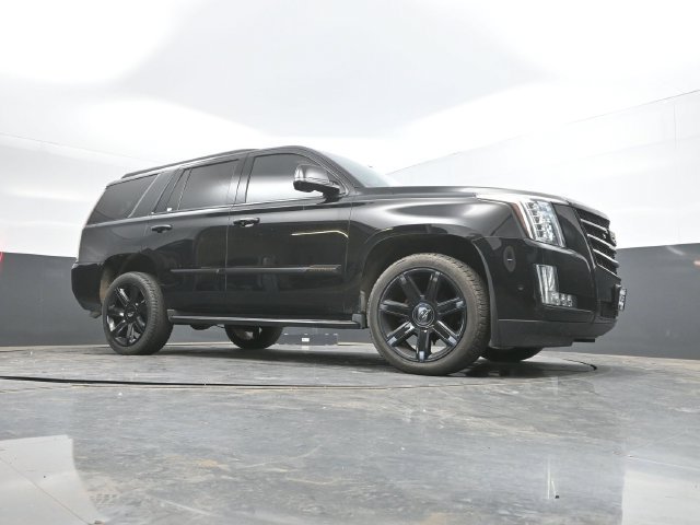 Used 2017 Cadillac Escalade Luxury AWD/4WD image 48