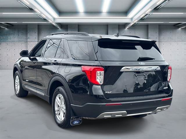 Used 2023 Ford Explorer XLT w/ Equipment Group 202A AWD/4WD image 5
