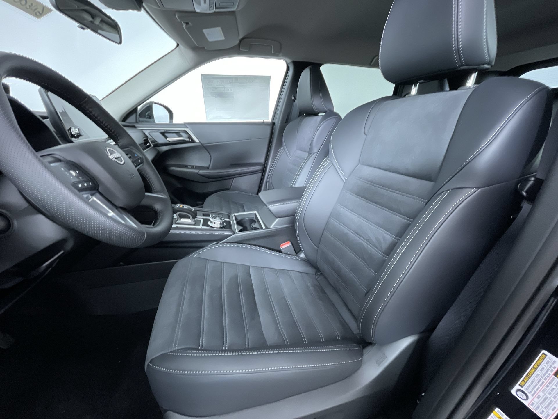 New 2026 Nissan Rogue SL AWD/4WD image 15