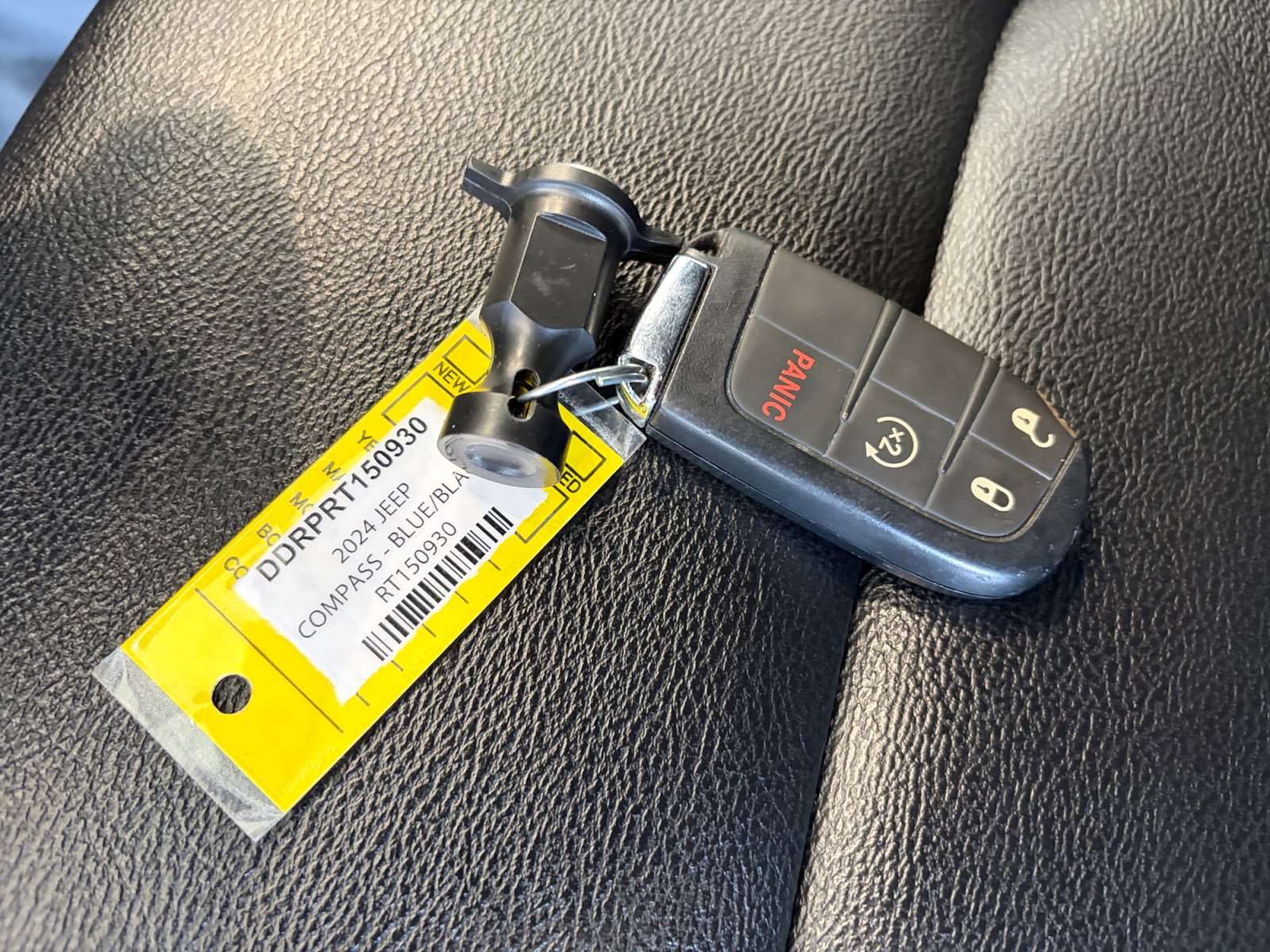 Used 2024 Jeep Compass Limited AWD/4WD image 32