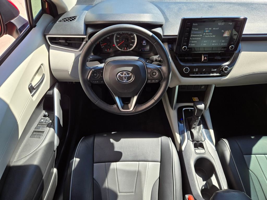 Used 2022 Toyota Corolla Cross LE image 14