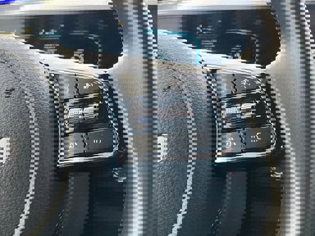 Used 2025 Kia Seltos S image 15