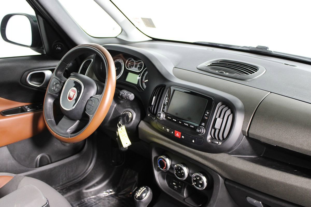 Used 2014 FIAT 500L Trekking FWD image 16