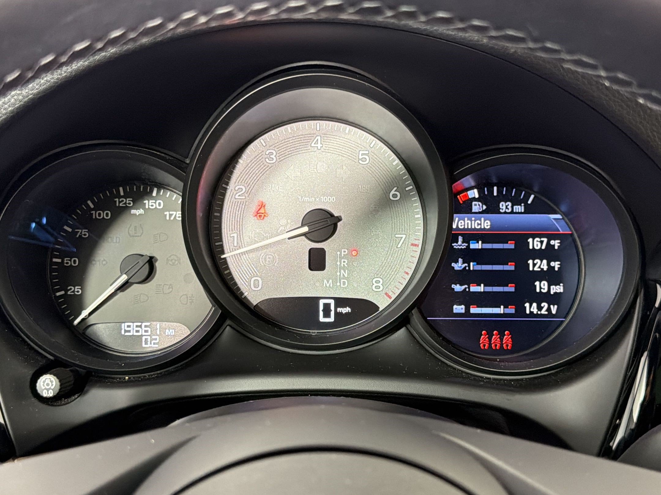 Certified 2024 Porsche Macan S AWD/4WD image 22