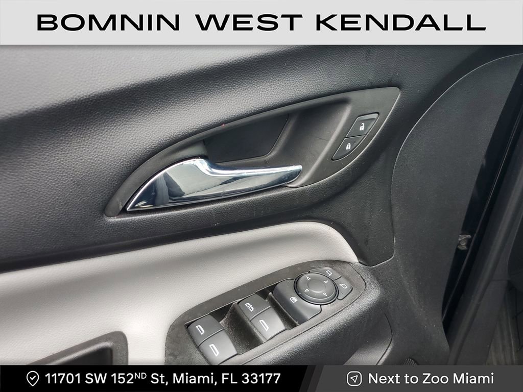 Used 2023 Chevrolet Equinox LS image 21