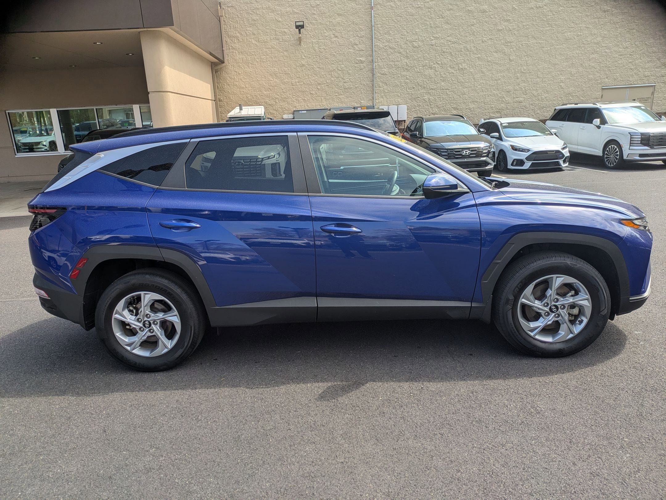 Certified 2023 Hyundai Tucson SEL AWD/4WD image 4